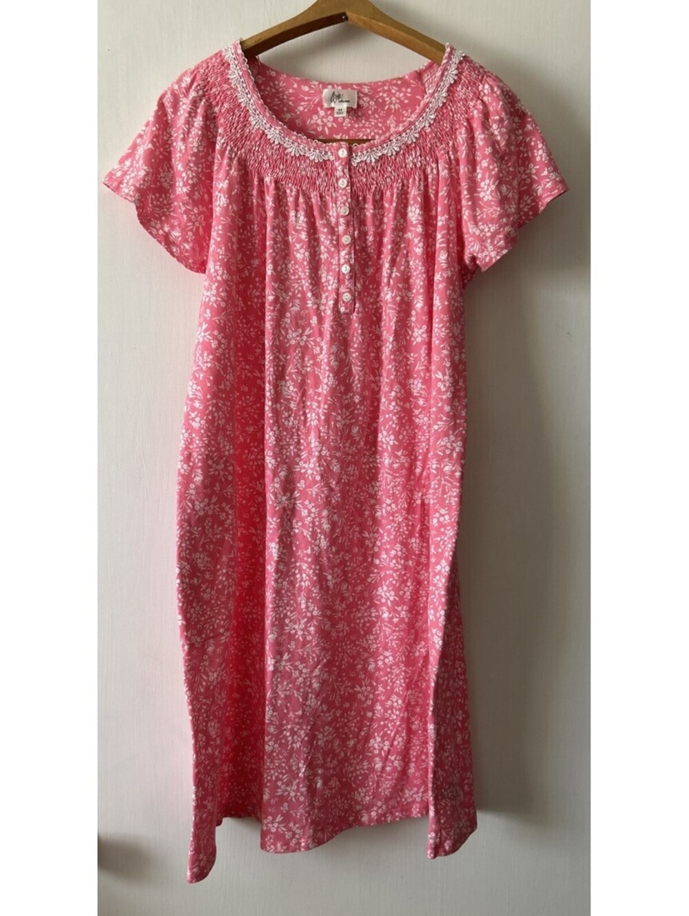 Aria Collection Pink & White Floral Short Sleeve 100% Cotton Nightgown Medium